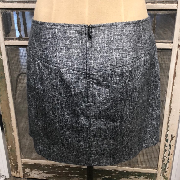 Mini skirt - Picture 3 of 4